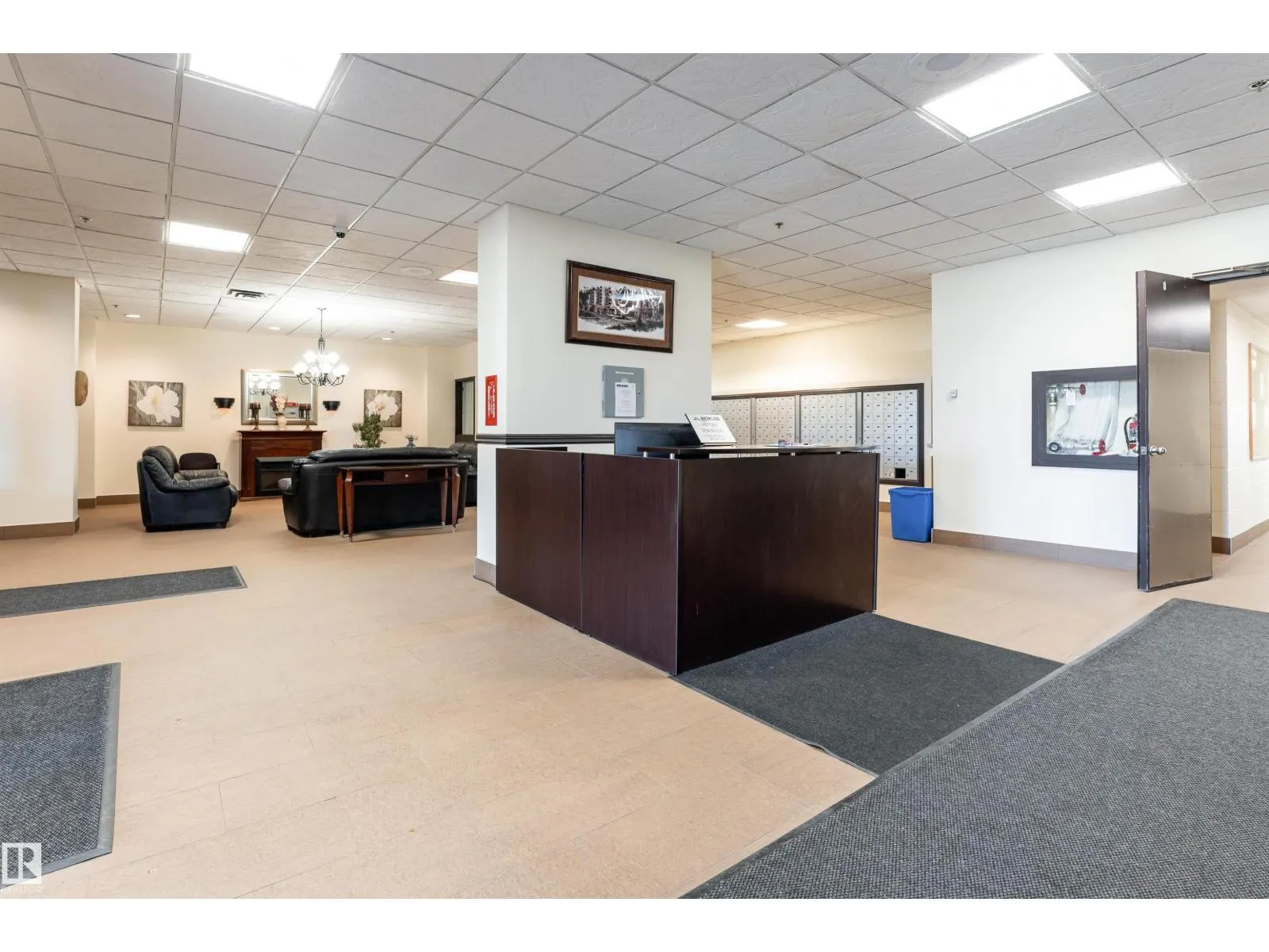 #1302 10149 SASKATCHEWAN DR NW