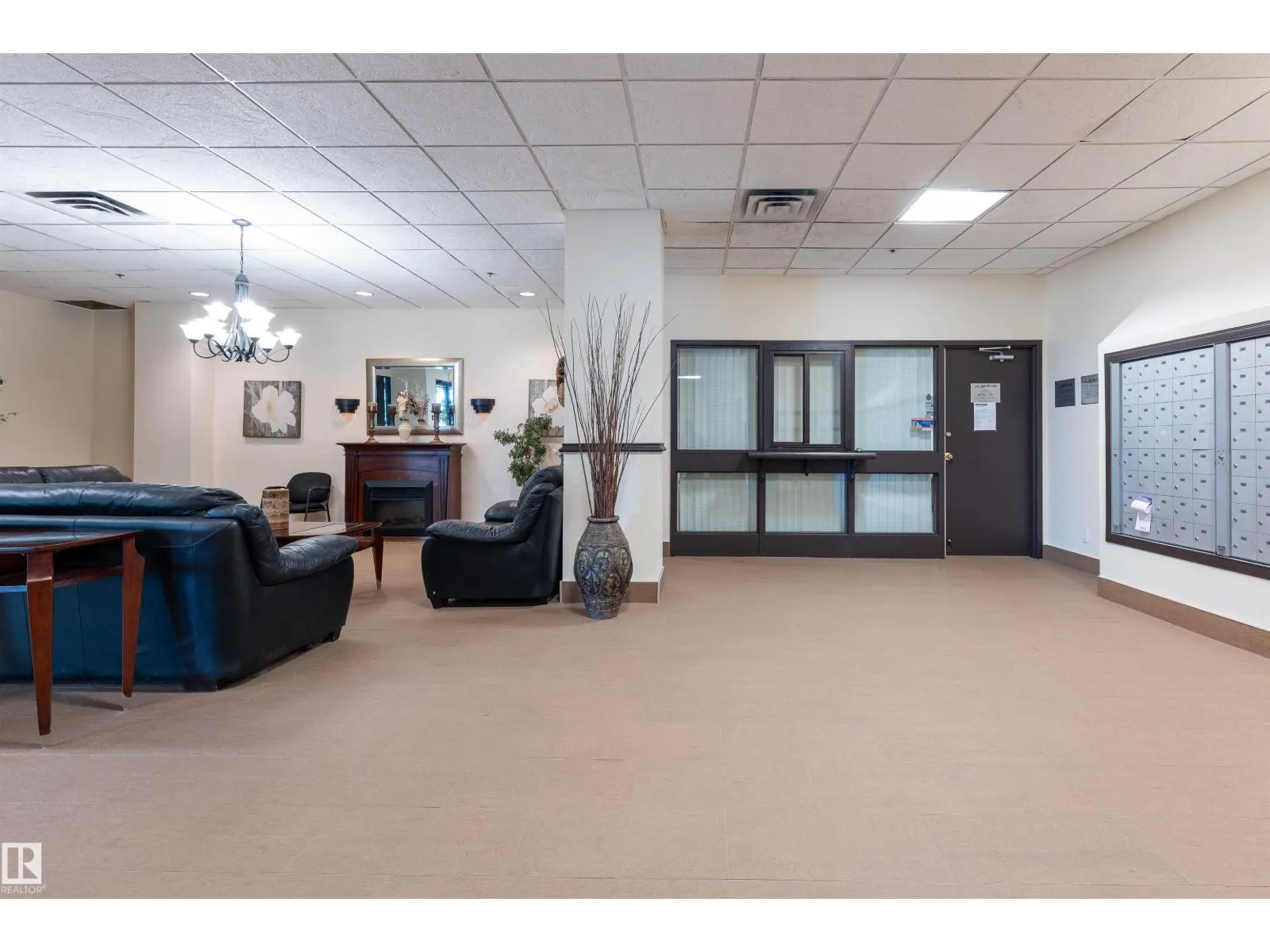 #1302 10149 SASKATCHEWAN DR NW