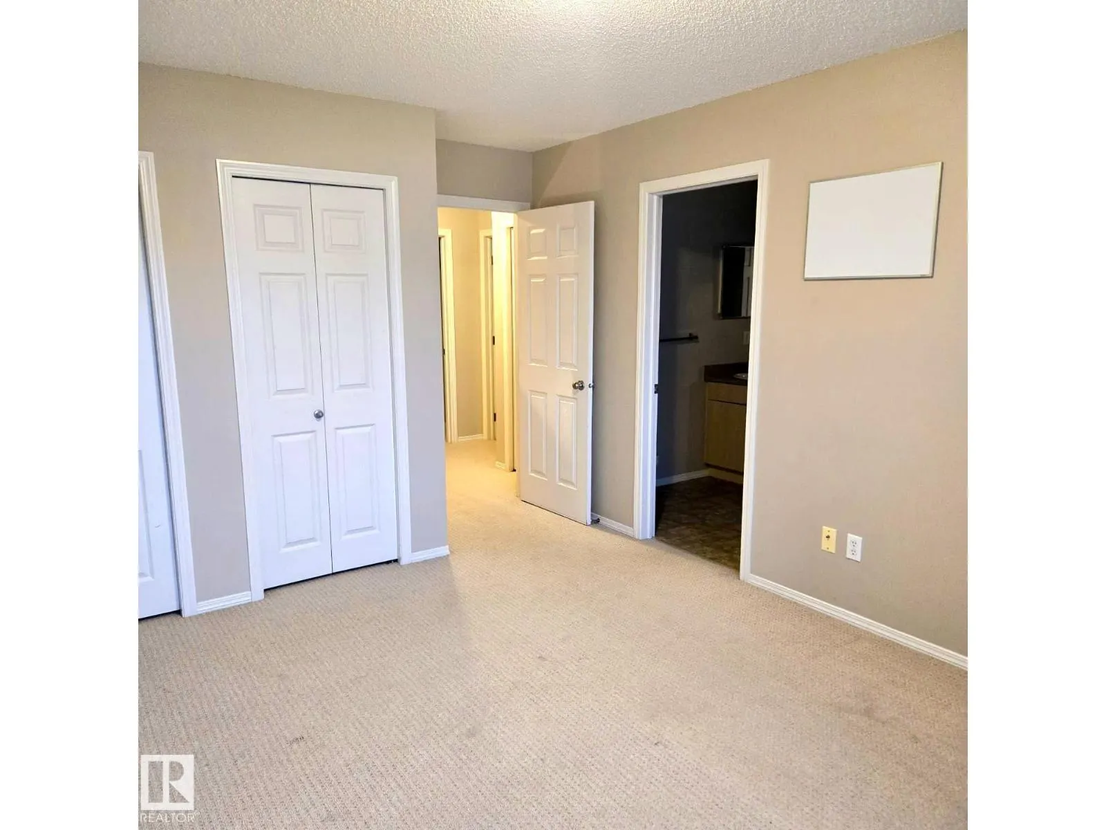 #20 120 MAGRATH RD NW