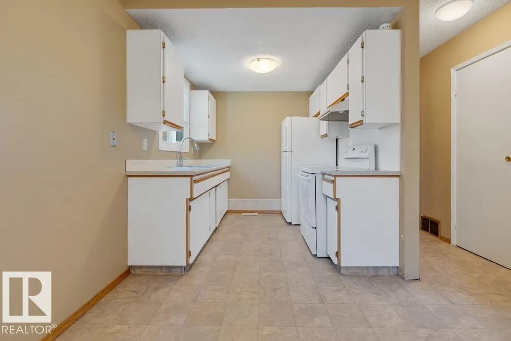 5418 144B AV NW