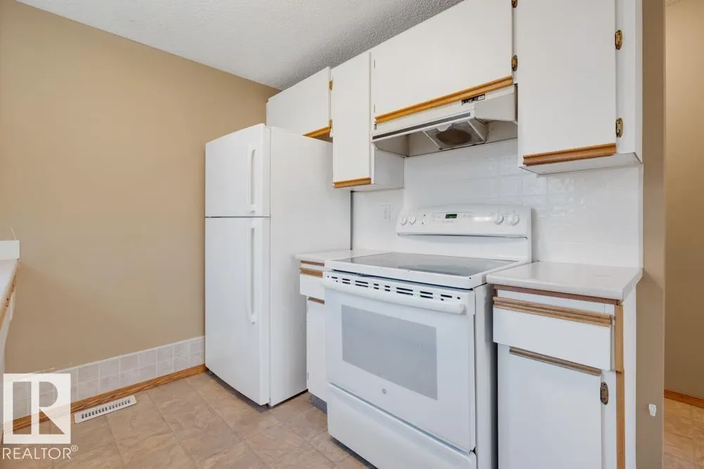 5418 144B AV NW