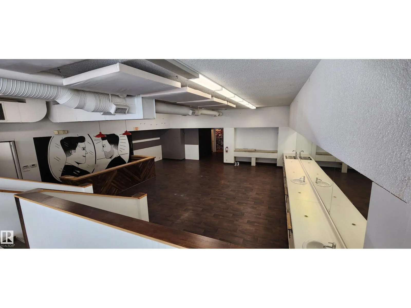 10011 82 AV NW NW