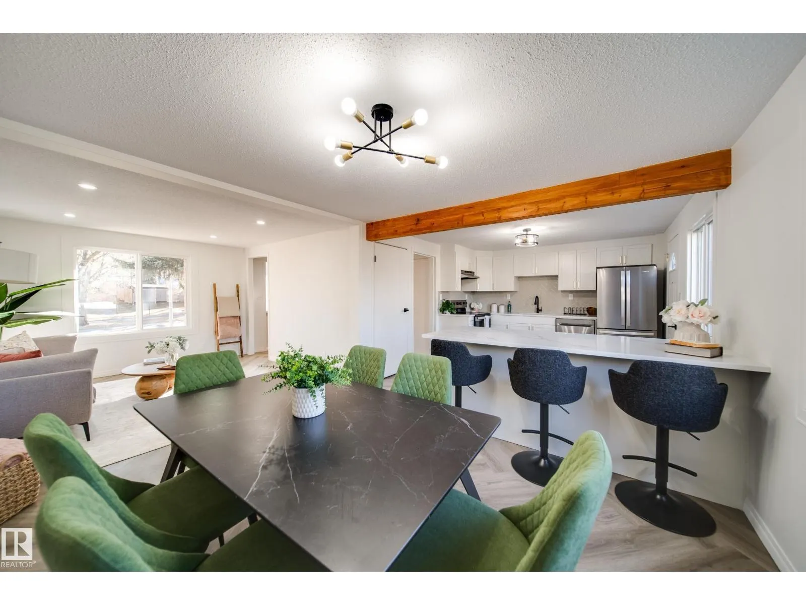 289 RIDGEWOOD