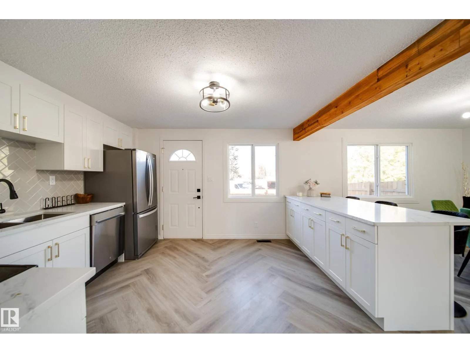 289 RIDGEWOOD