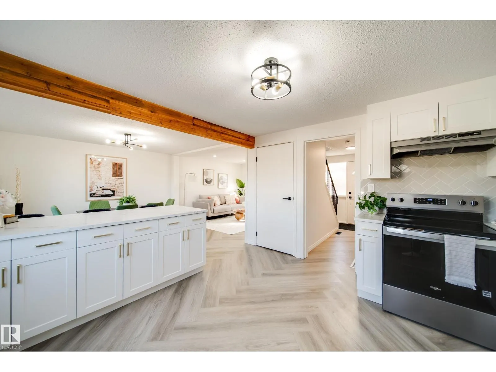 289 RIDGEWOOD