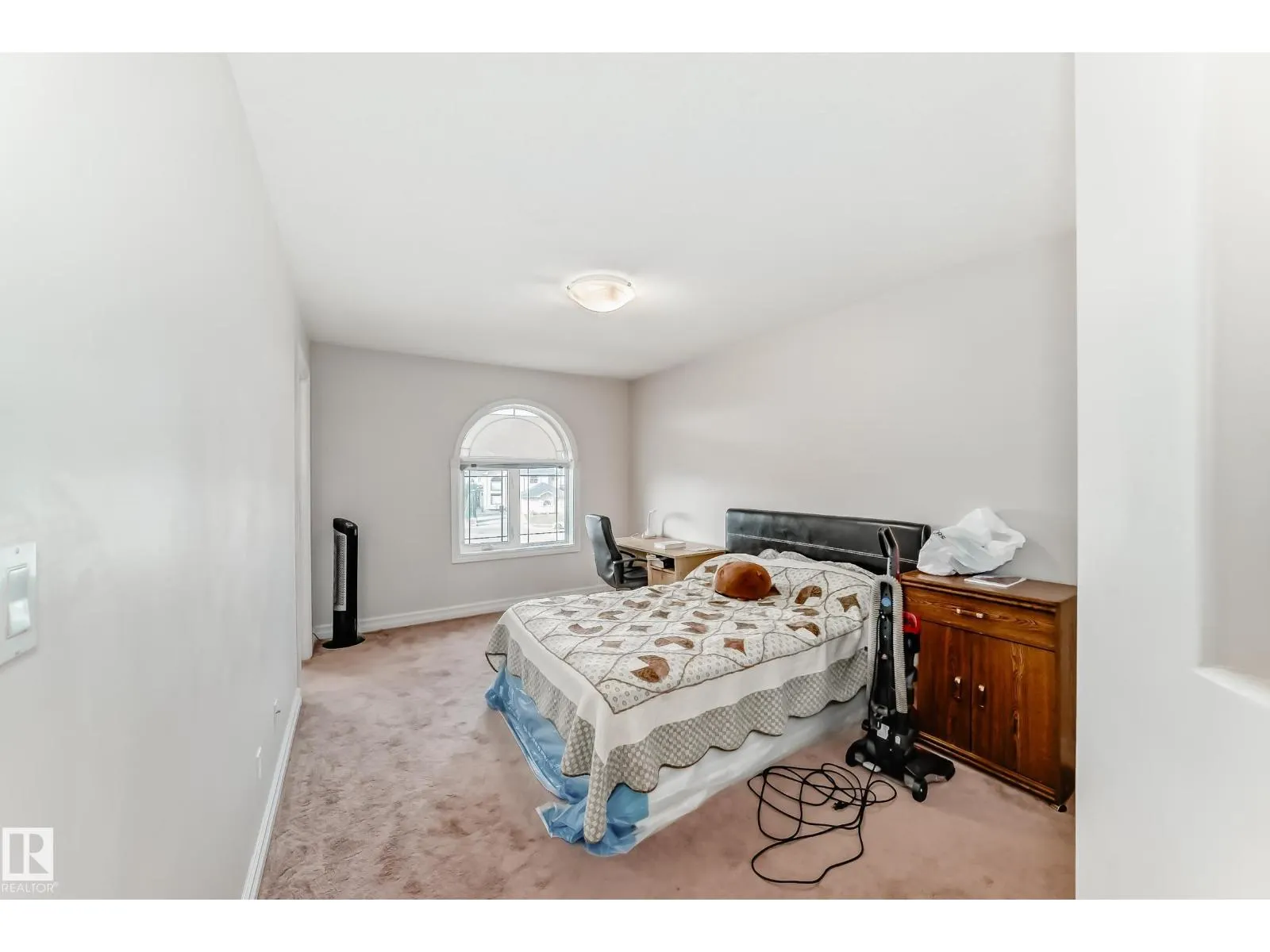 1525 HASWELL CL NW