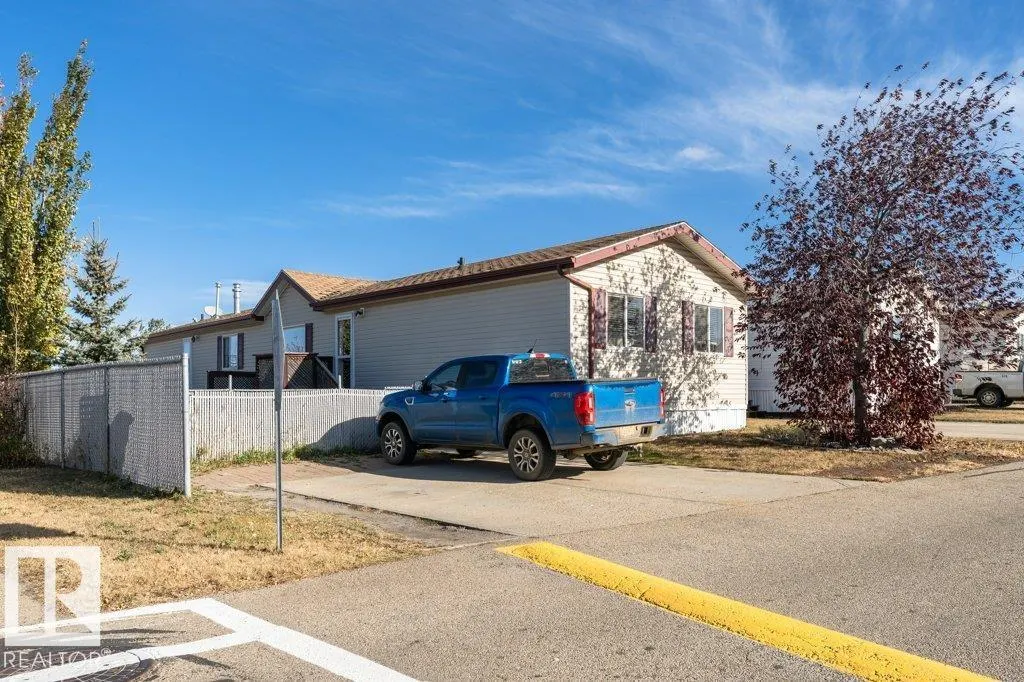 320 Maple Wood DR NW