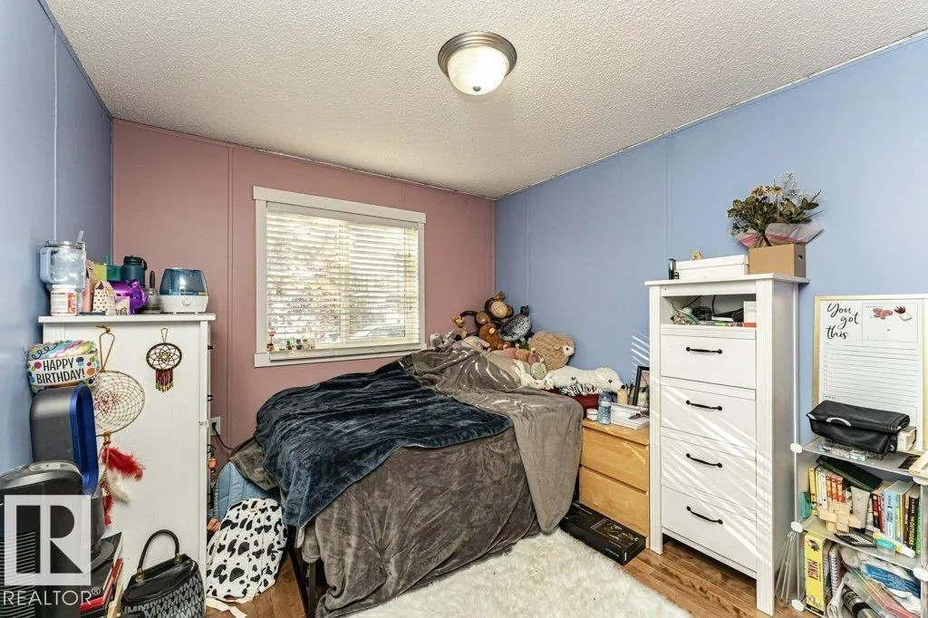 320 Maple Wood DR NW