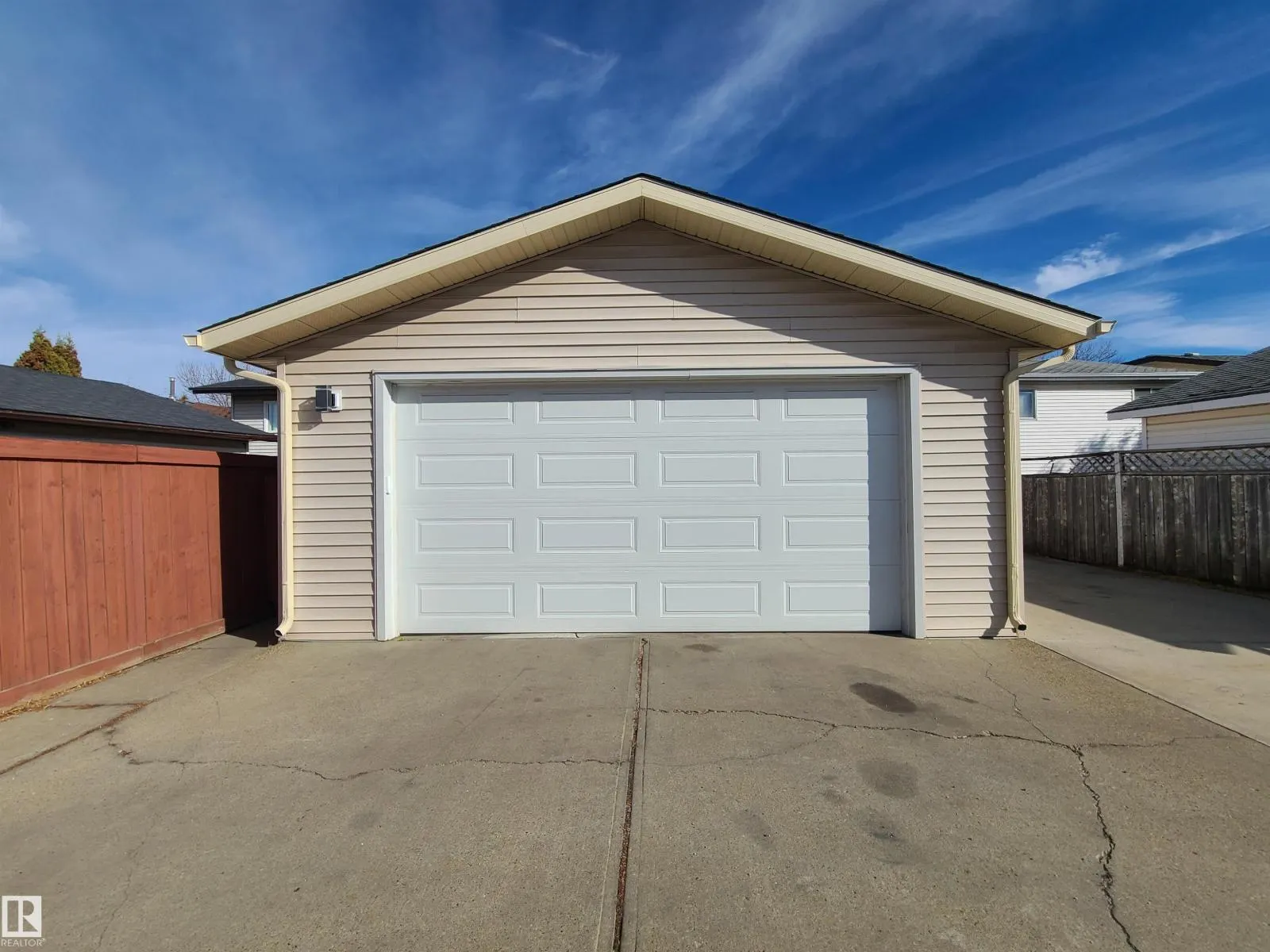 16924 95 ST NW