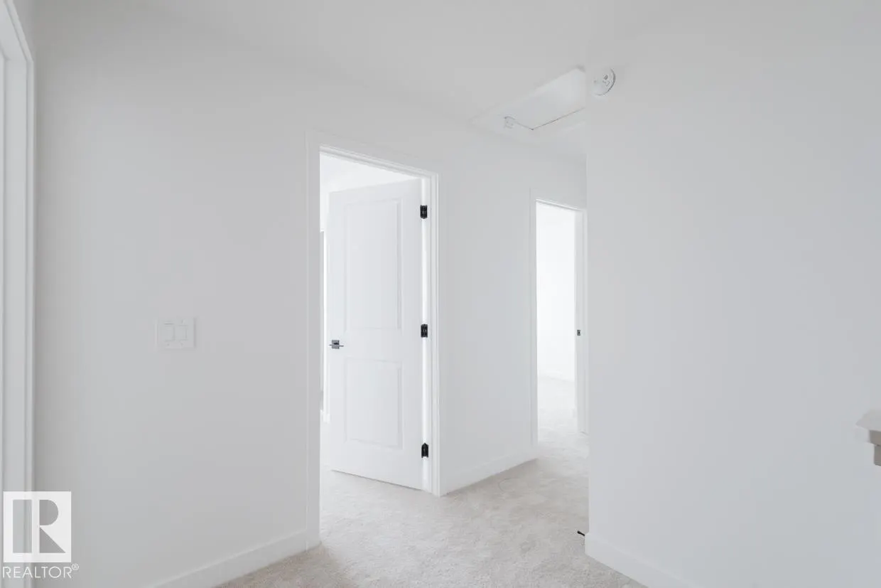 #45 16231 19 AV SW