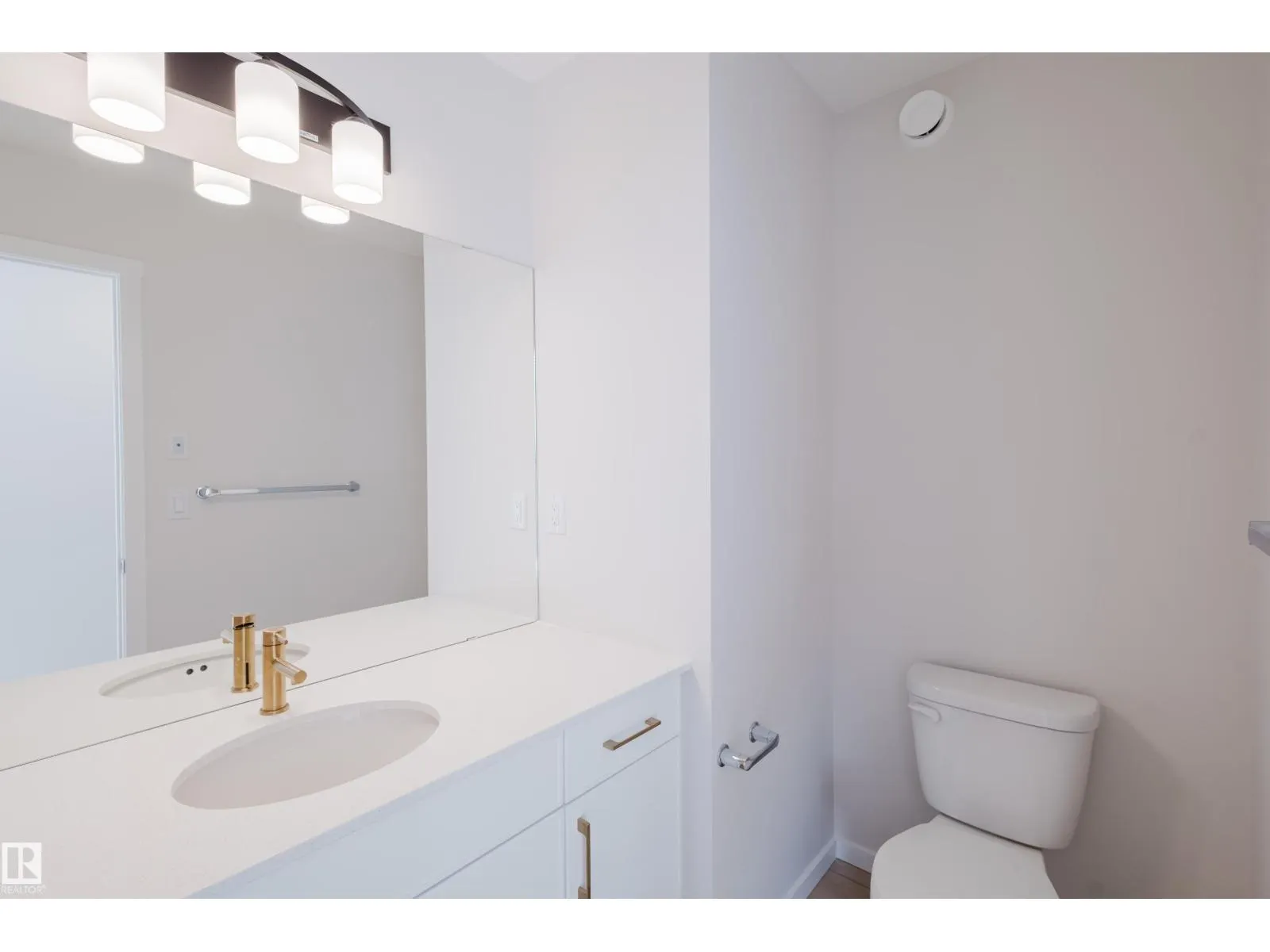 20505 16A AV NW
