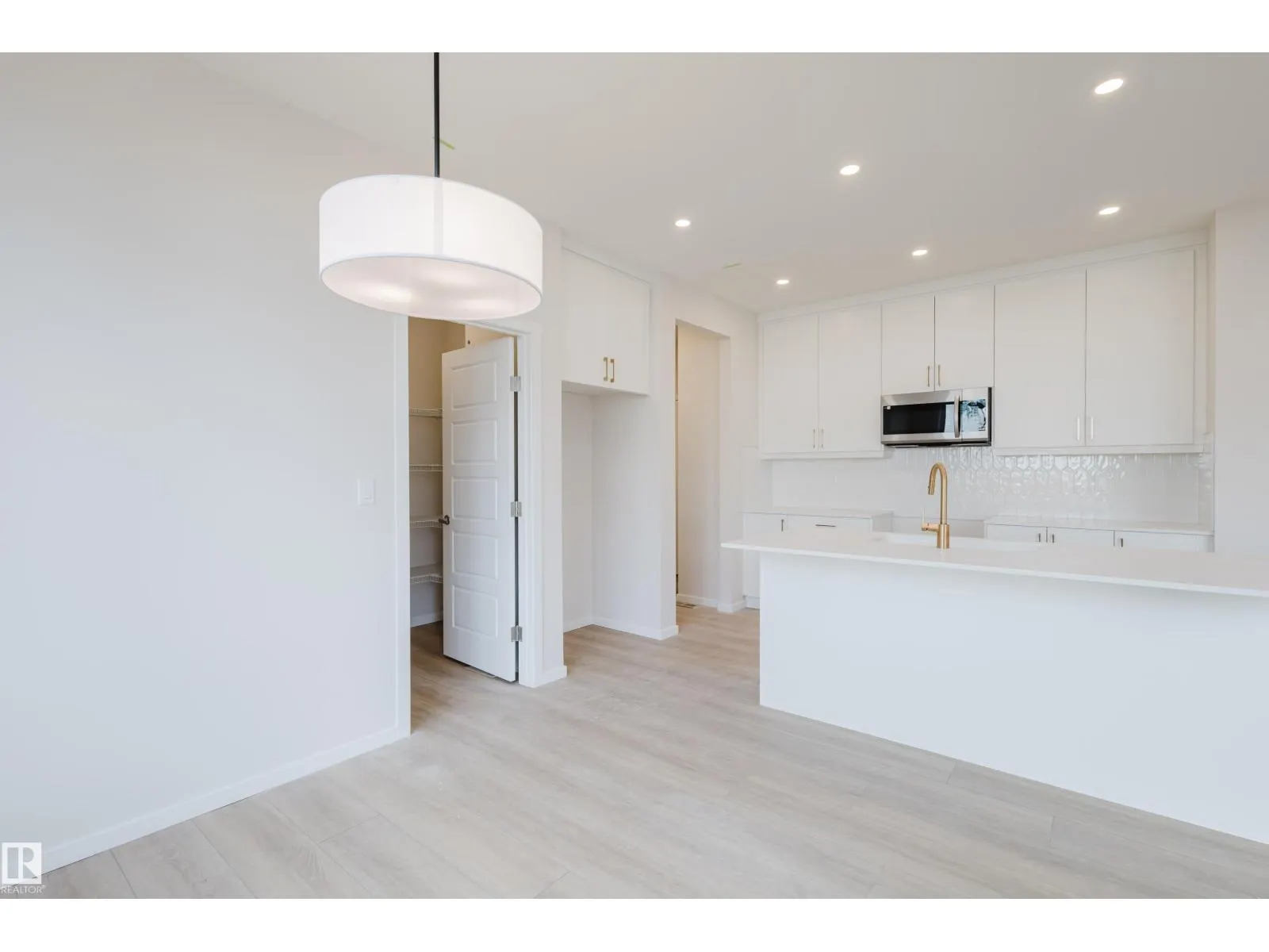 20505 16A AV NW