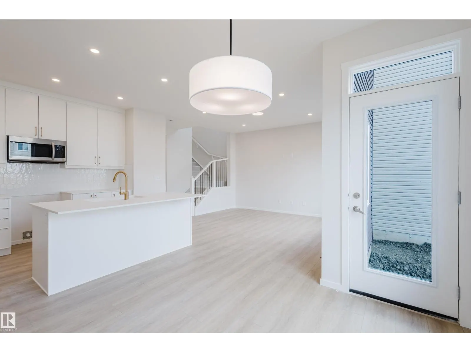 20505 16A AV NW