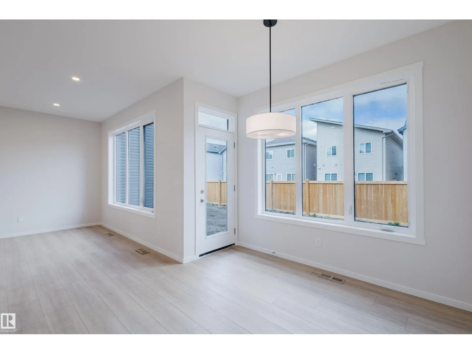 20505 16A AV NW