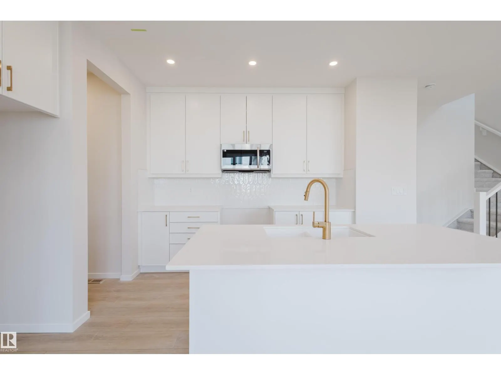 20505 16A AV NW