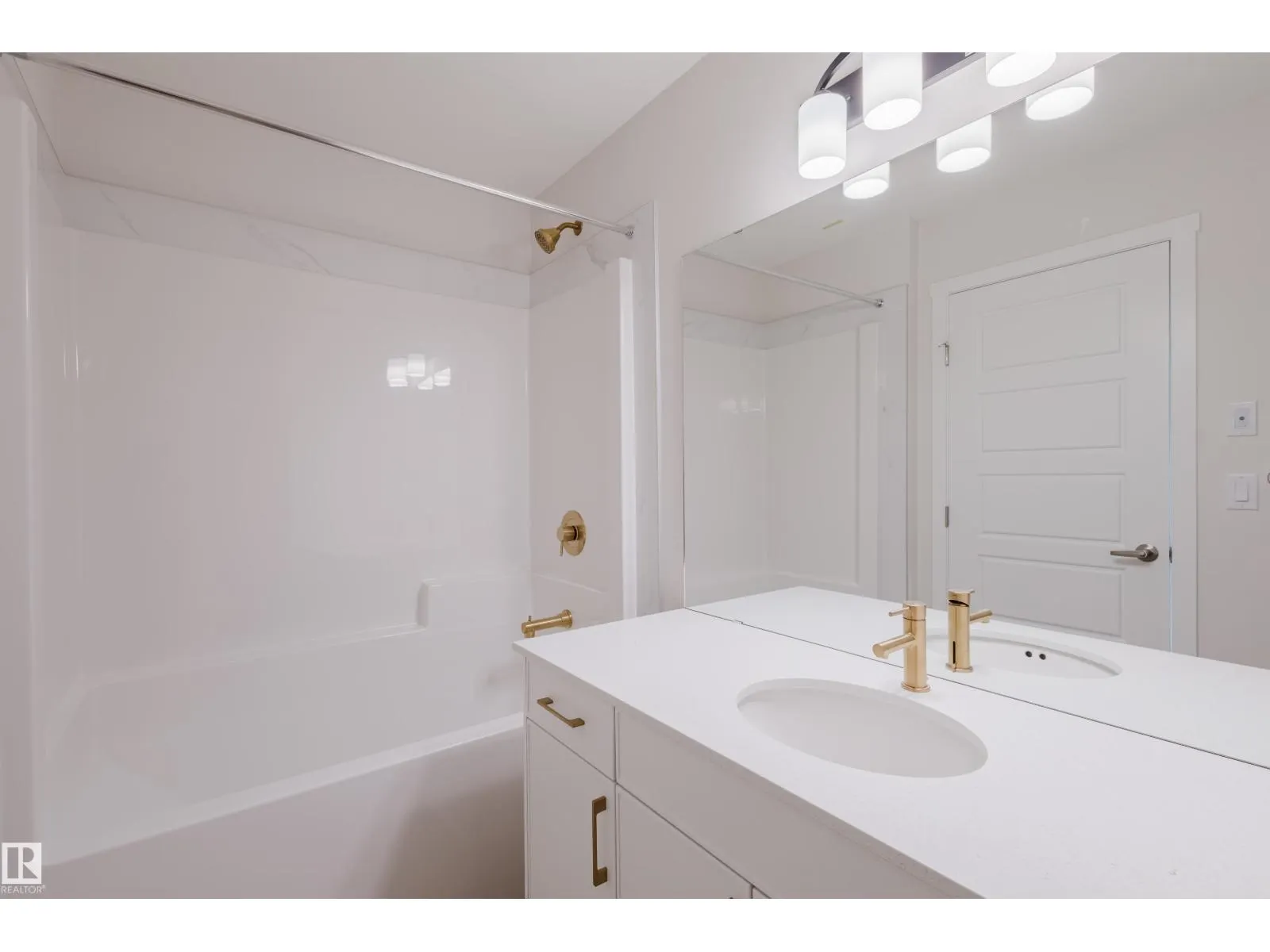 20505 16A AV NW
