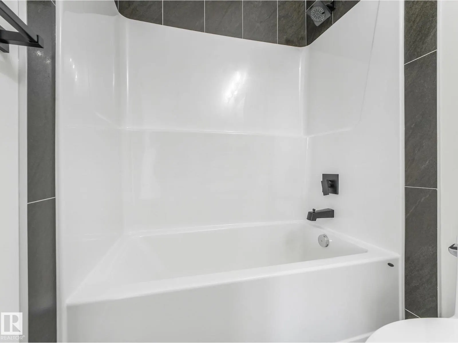18120 89 ST NW