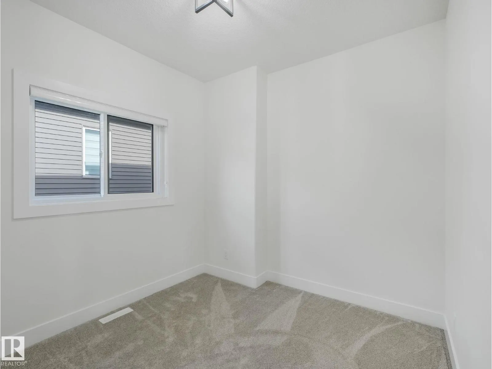 18120 89 ST NW