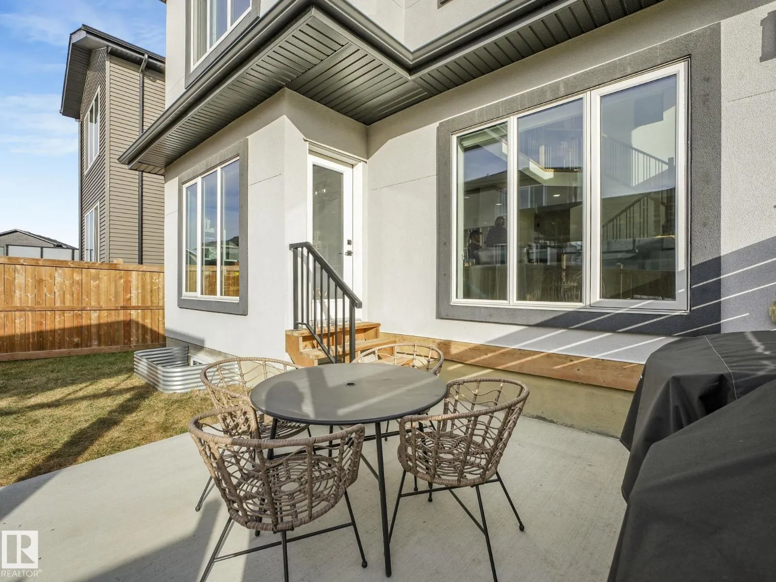 18120 89 ST NW