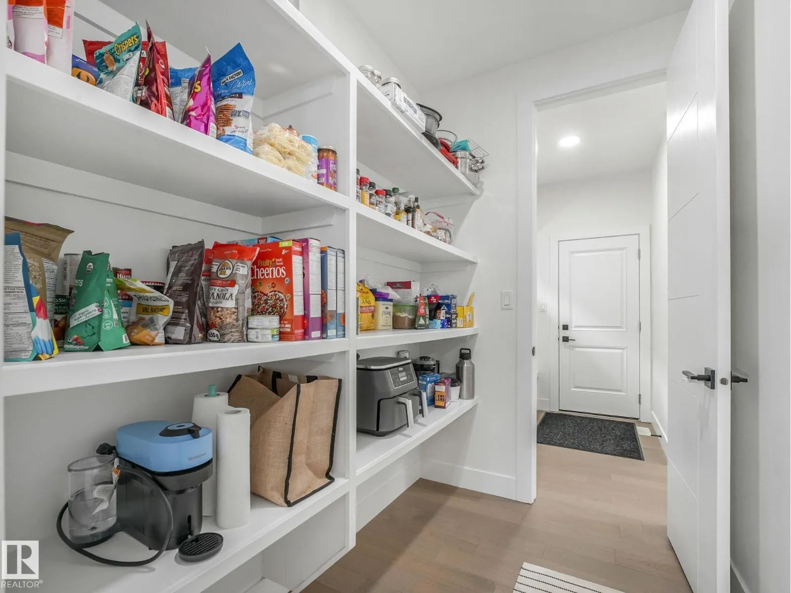 18120 89 ST NW