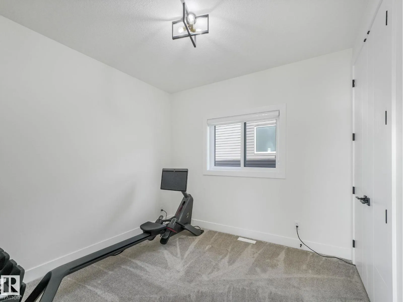 18120 89 ST NW