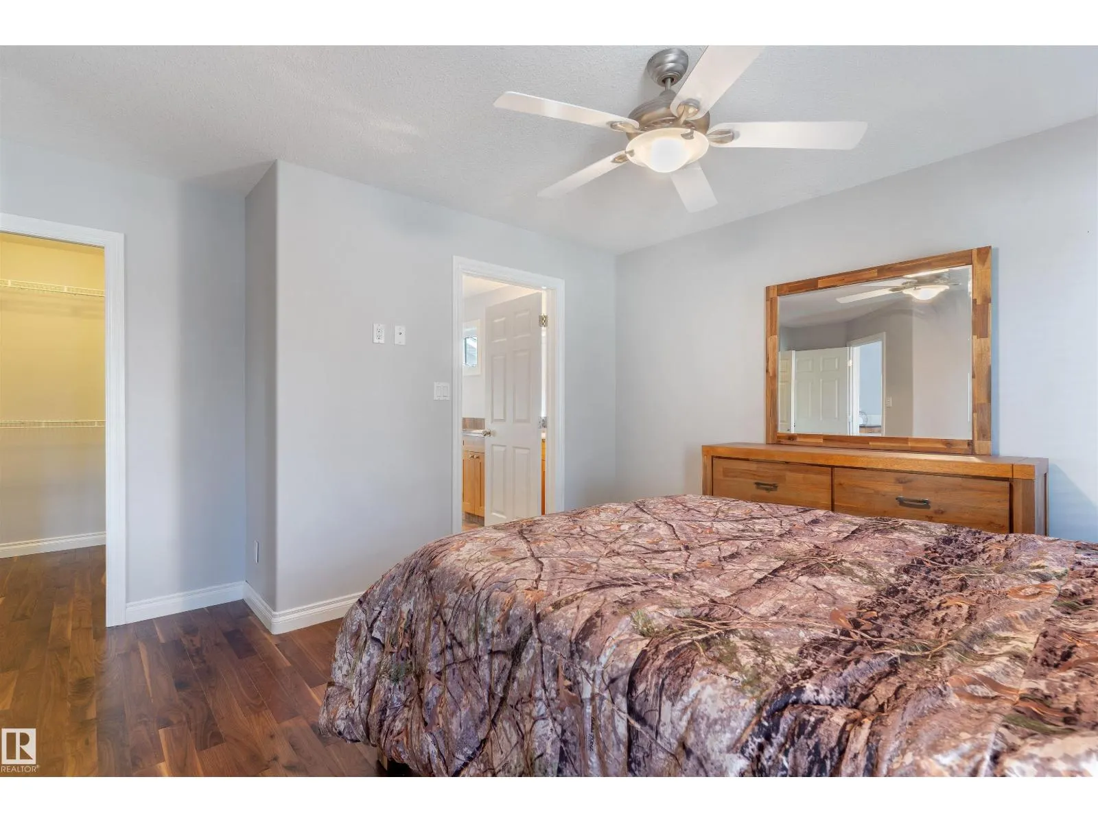 3712 69 ST