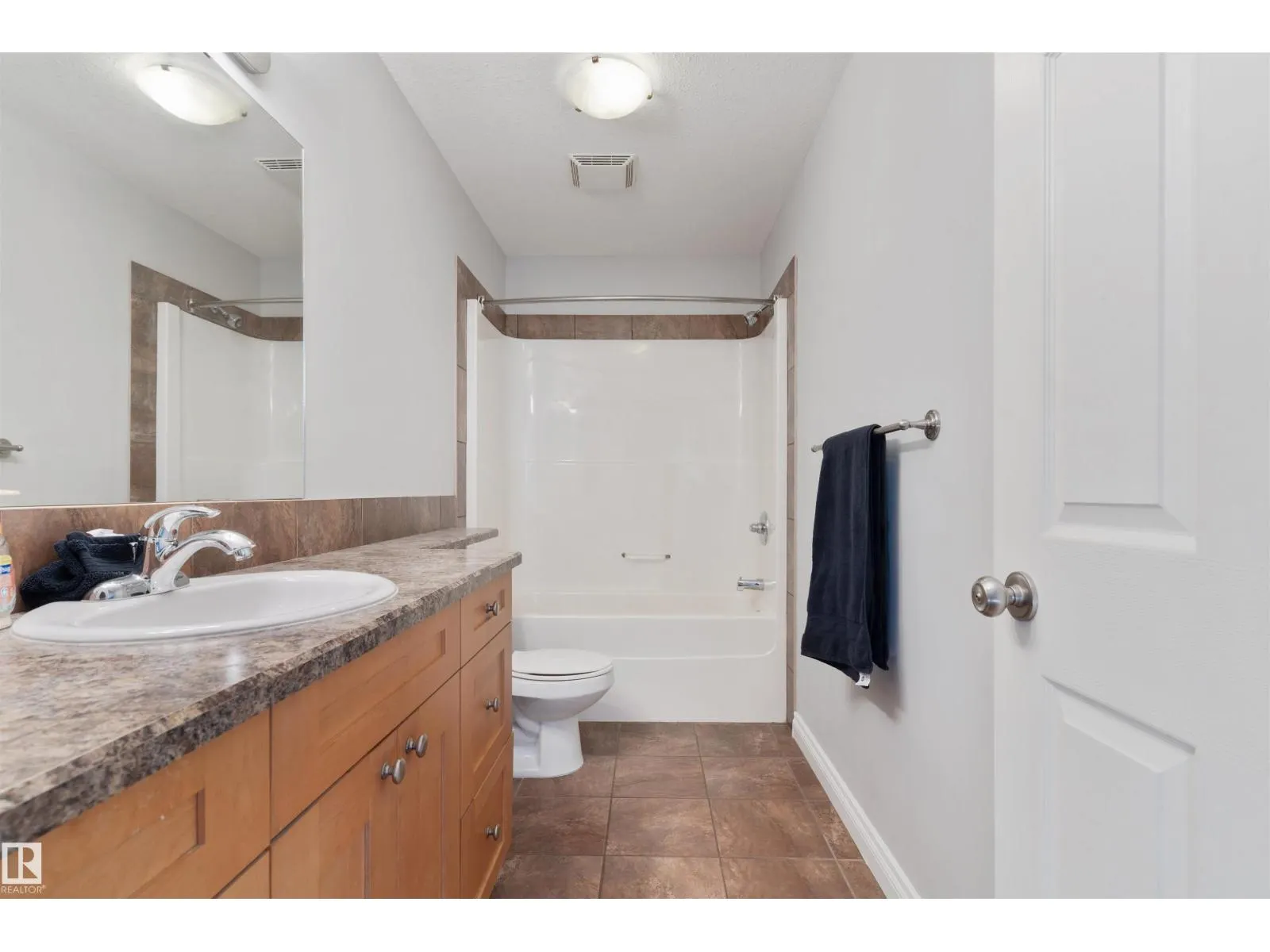 3712 69 ST