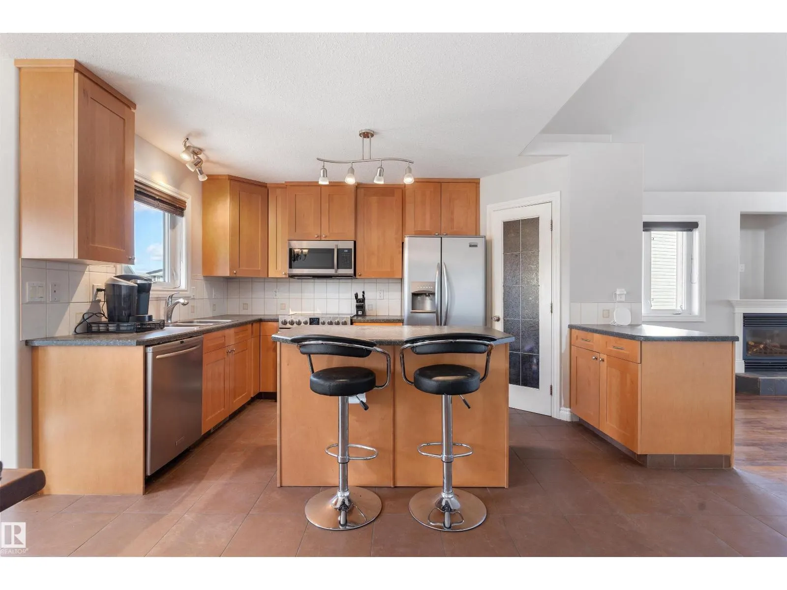 3712 69 ST