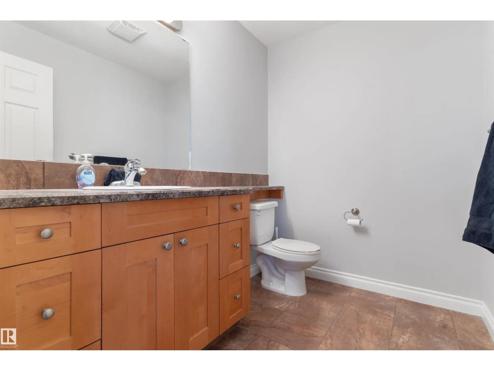 3712 69 ST