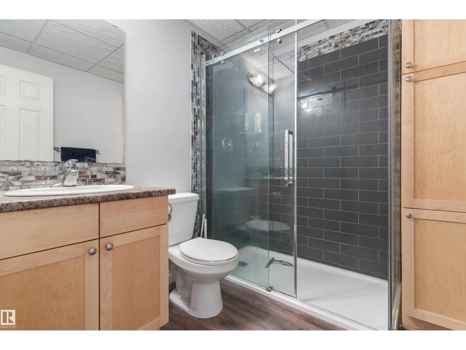 3712 69 ST