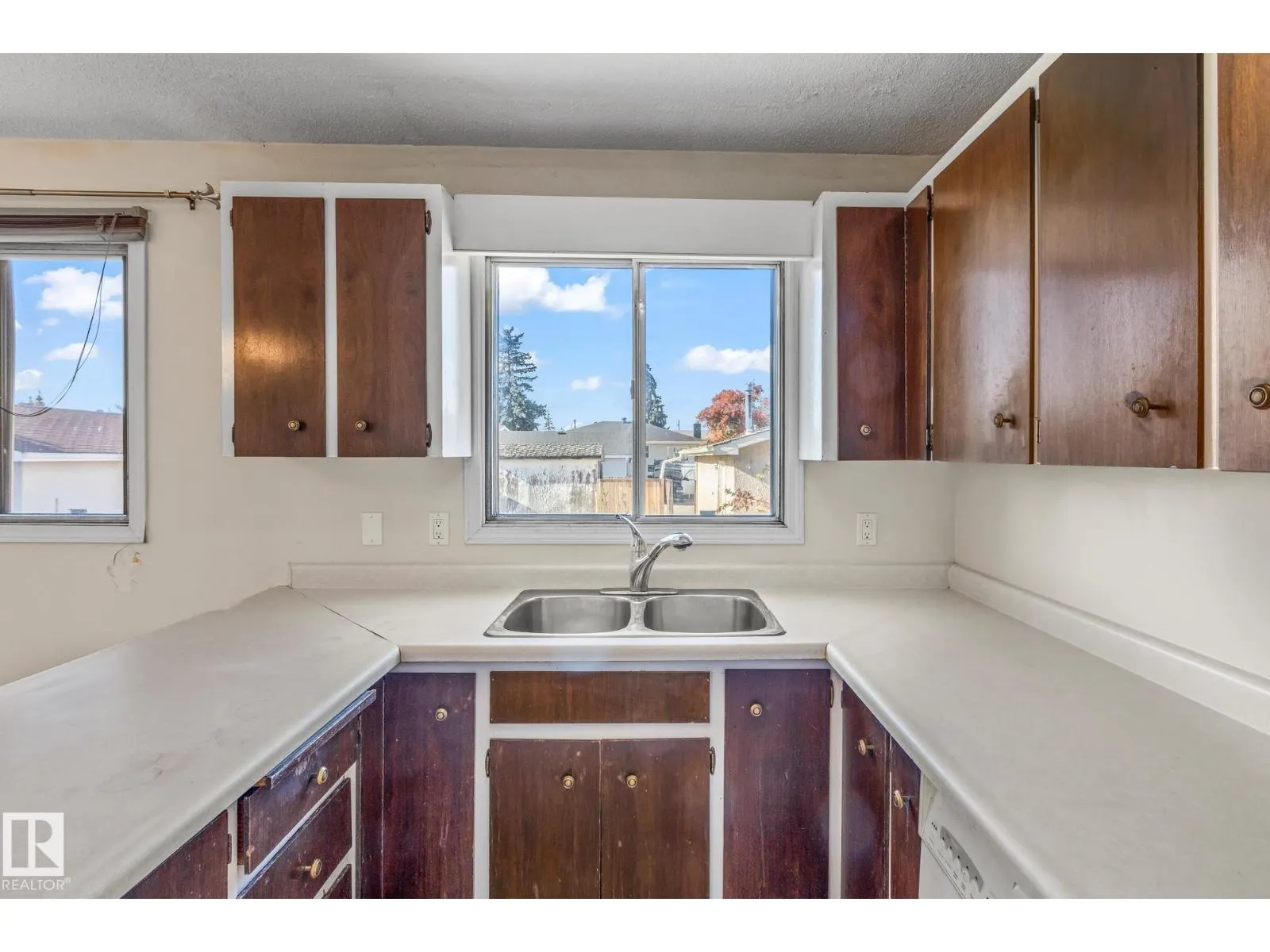 15124 95 ST NW