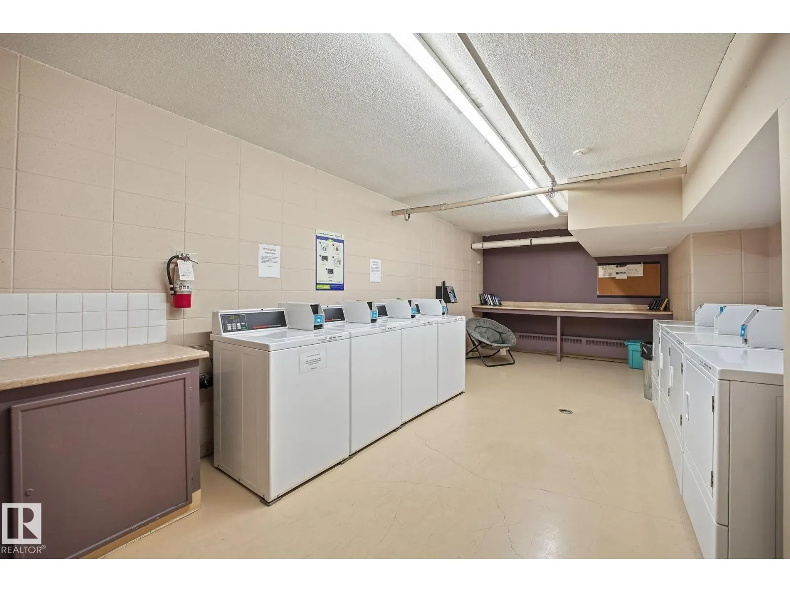 #205 9028 JASPER AV NW