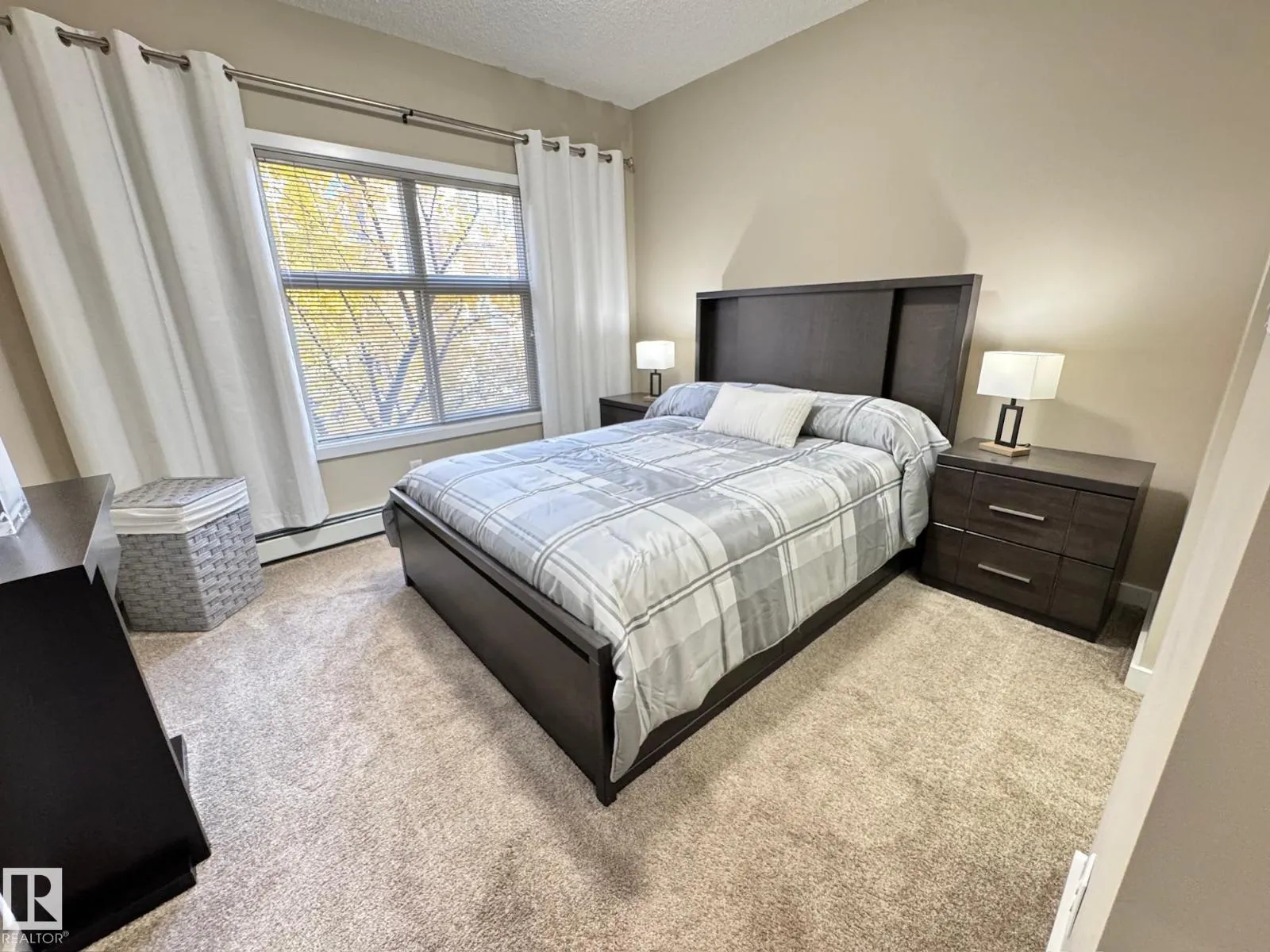 #218 508 Griesbach PR NW