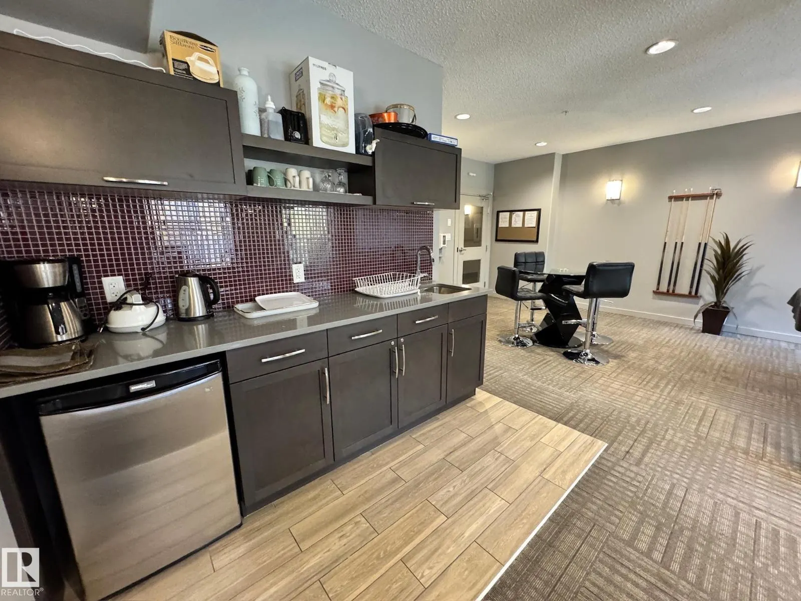 #218 508 Griesbach PR NW