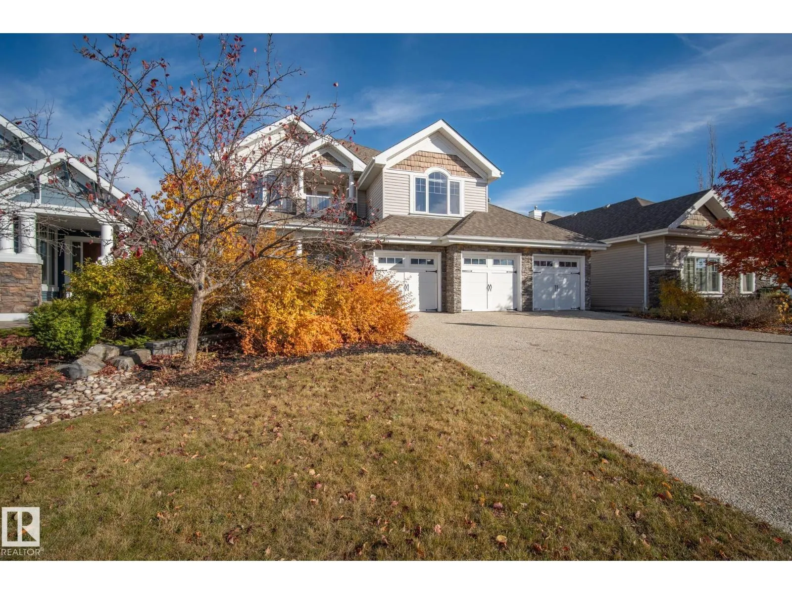 9016 16 AV SW