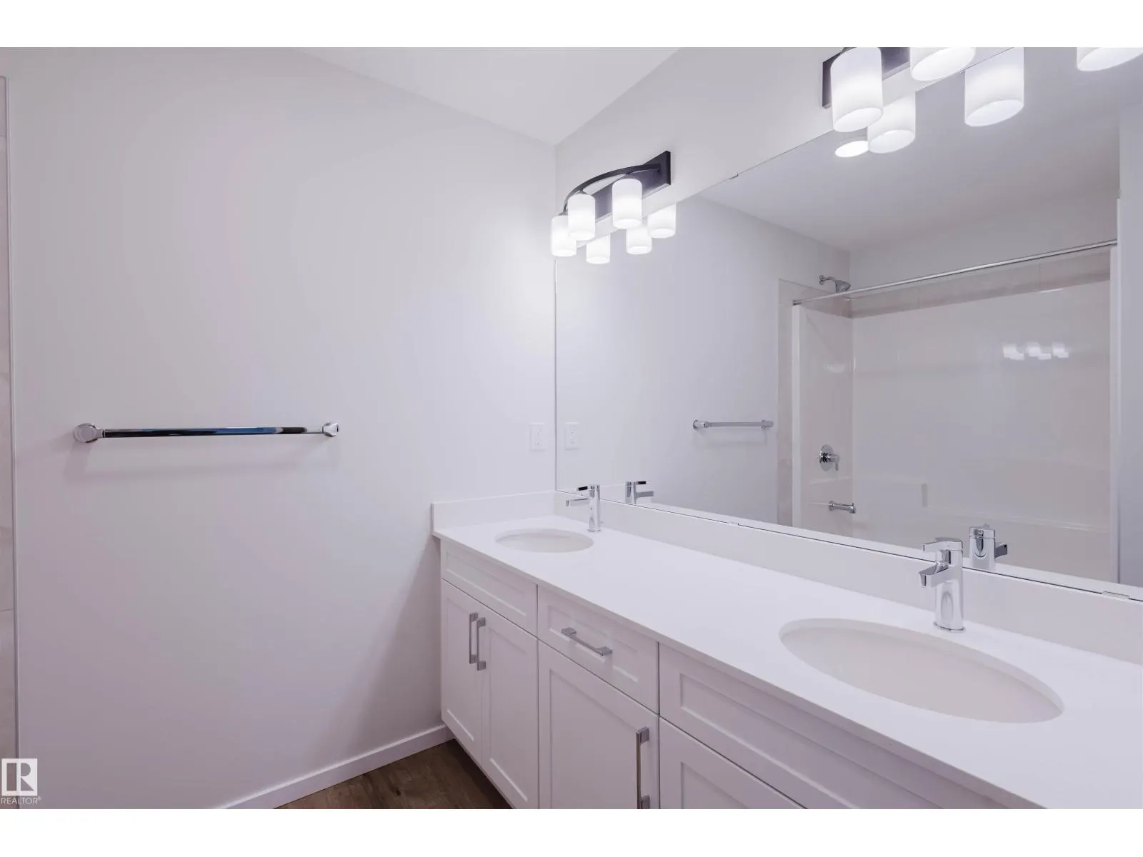 2031 209 ST NW