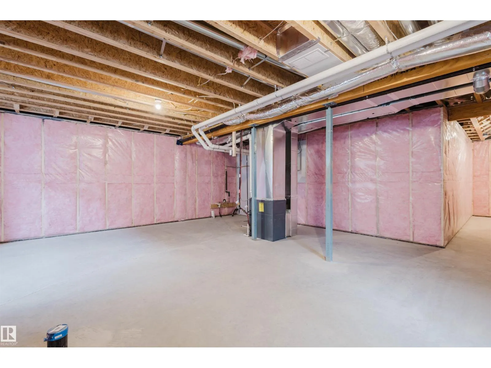 2031 209 ST NW
