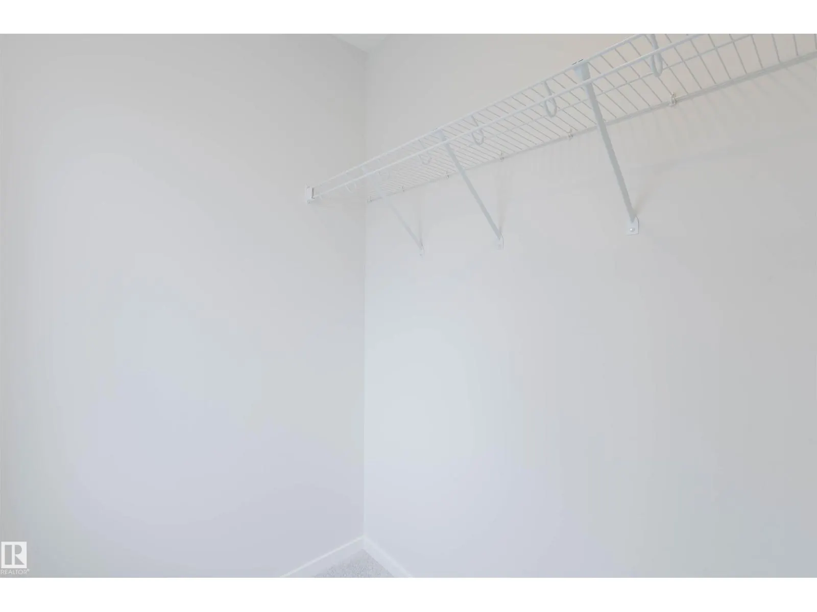 2031 209 ST NW