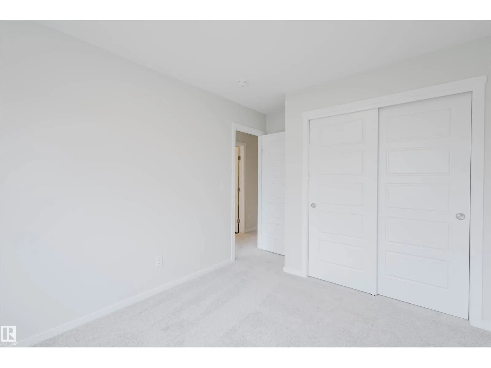2031 209 ST NW