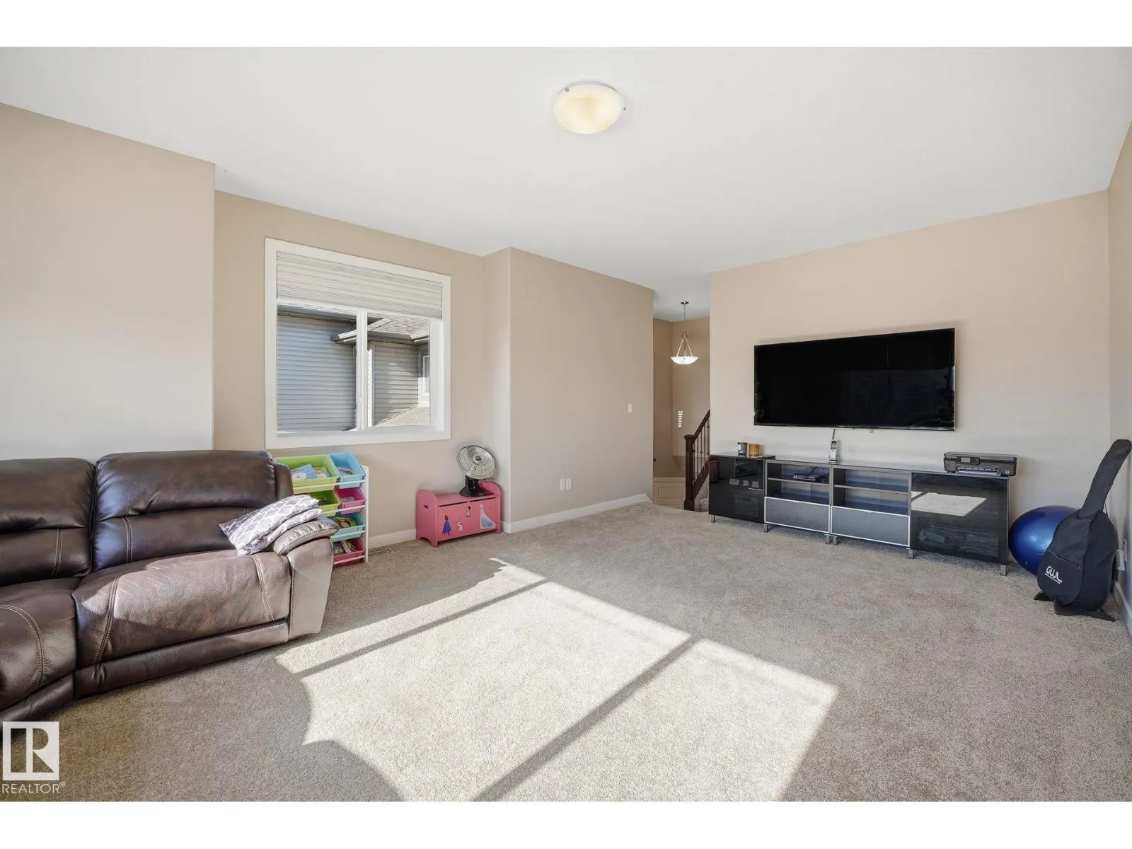 8710 180A AV NW