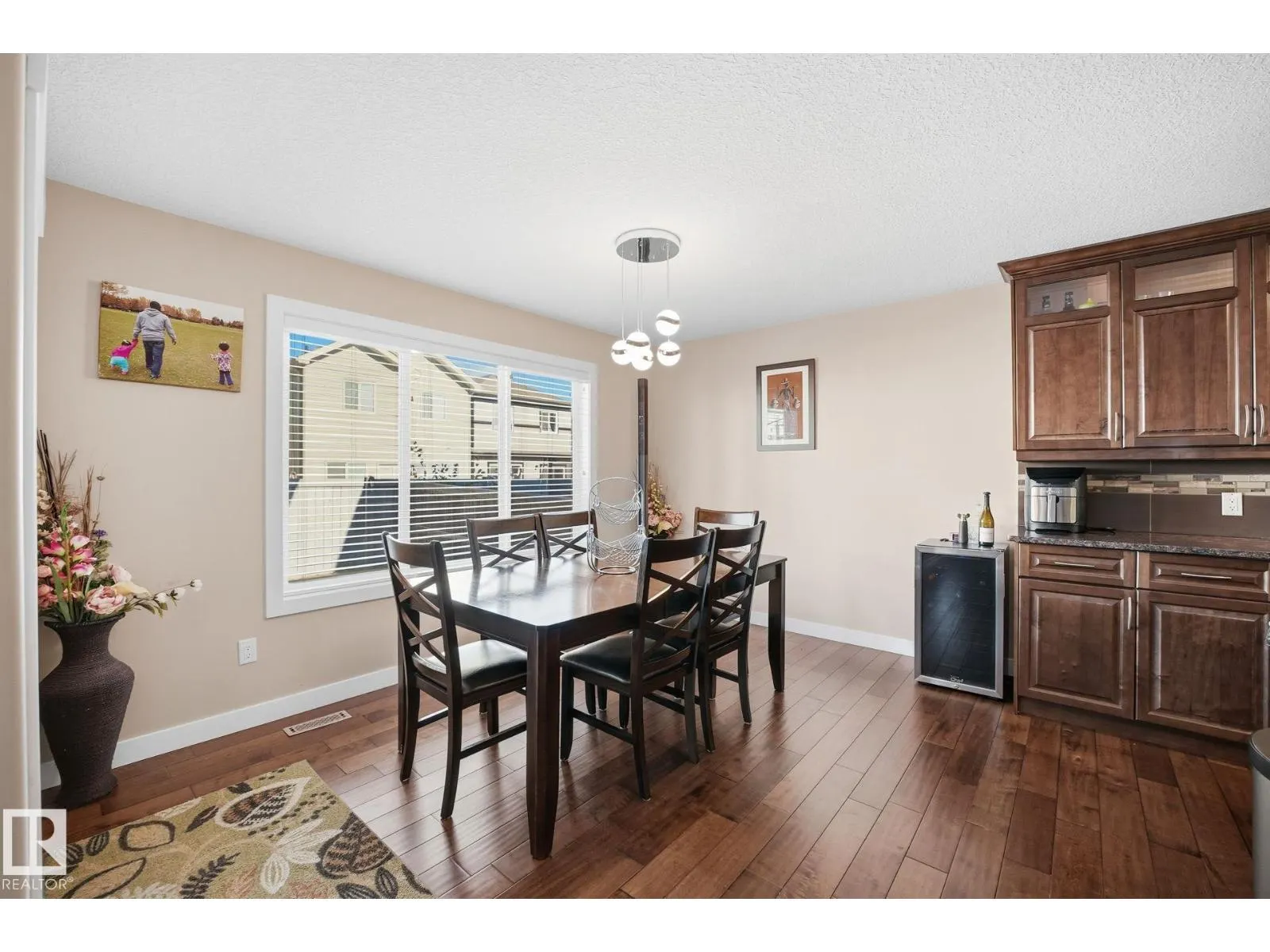 8710 180A AV NW