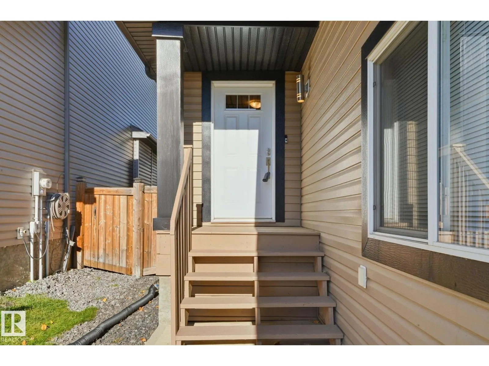8710 180A AV NW