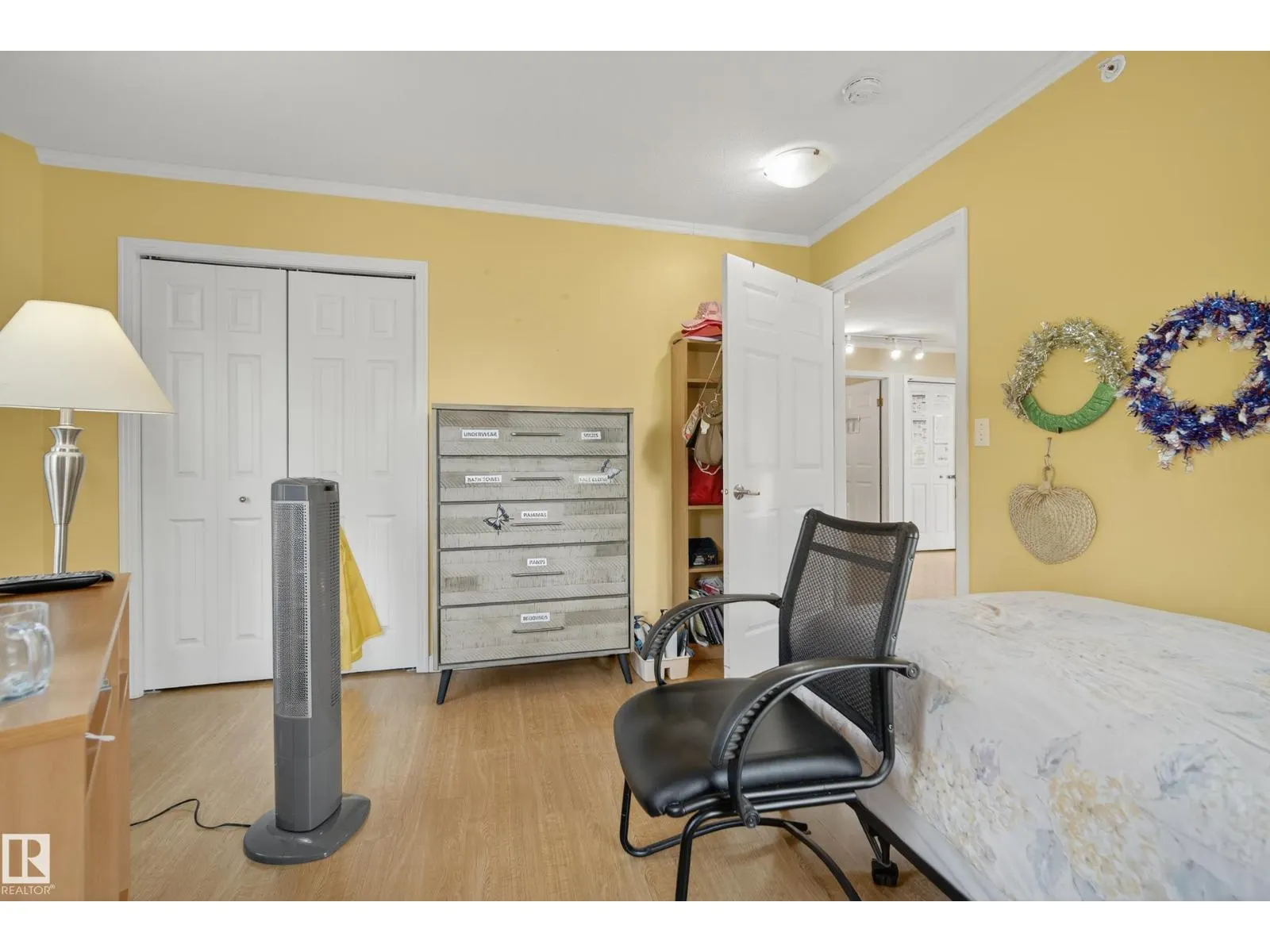9823 142 ST NW
