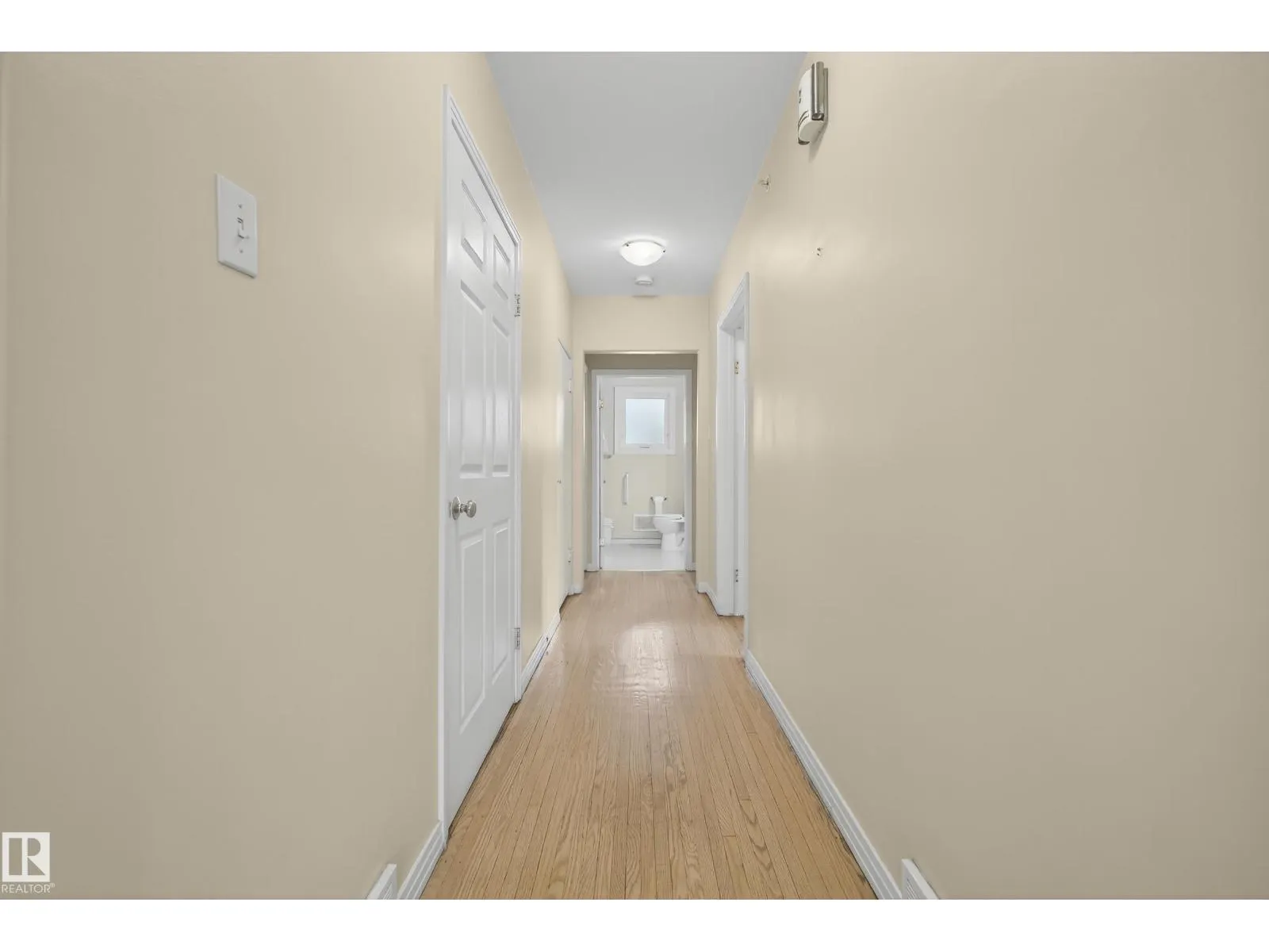 9823 142 ST NW
