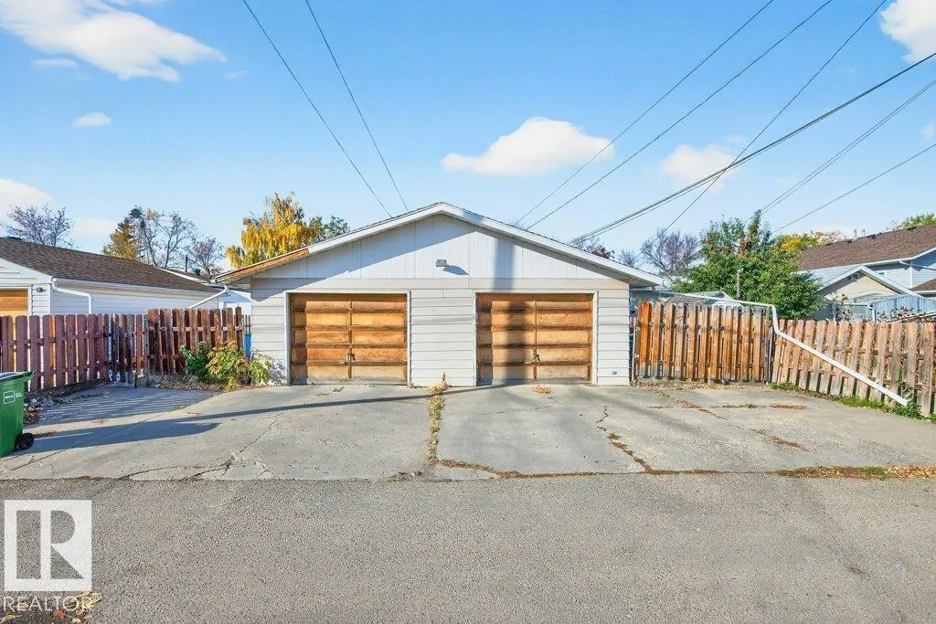 10417 10419 154 ST NW NW