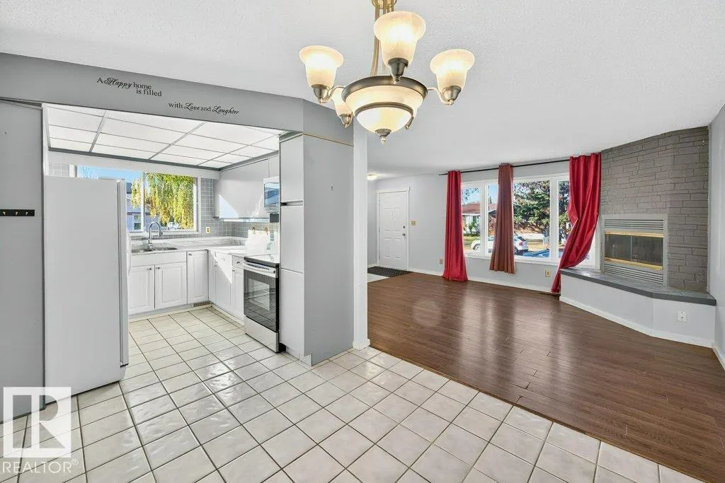 10417 10419 154 ST NW NW