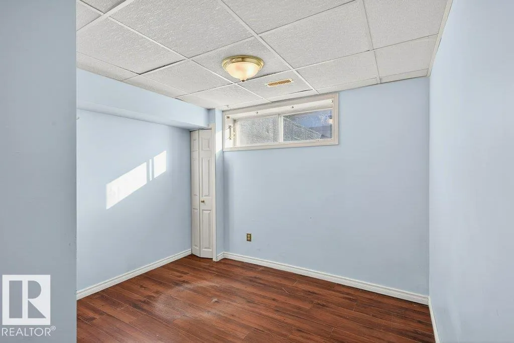 10417 10419 154 ST NW NW