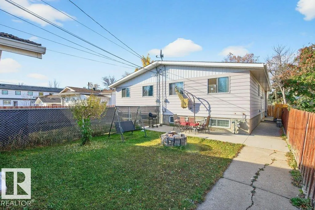 10417 10419 154 ST NW NW