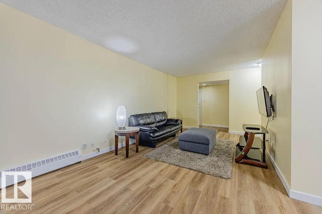 #203 12841 65 ST NW