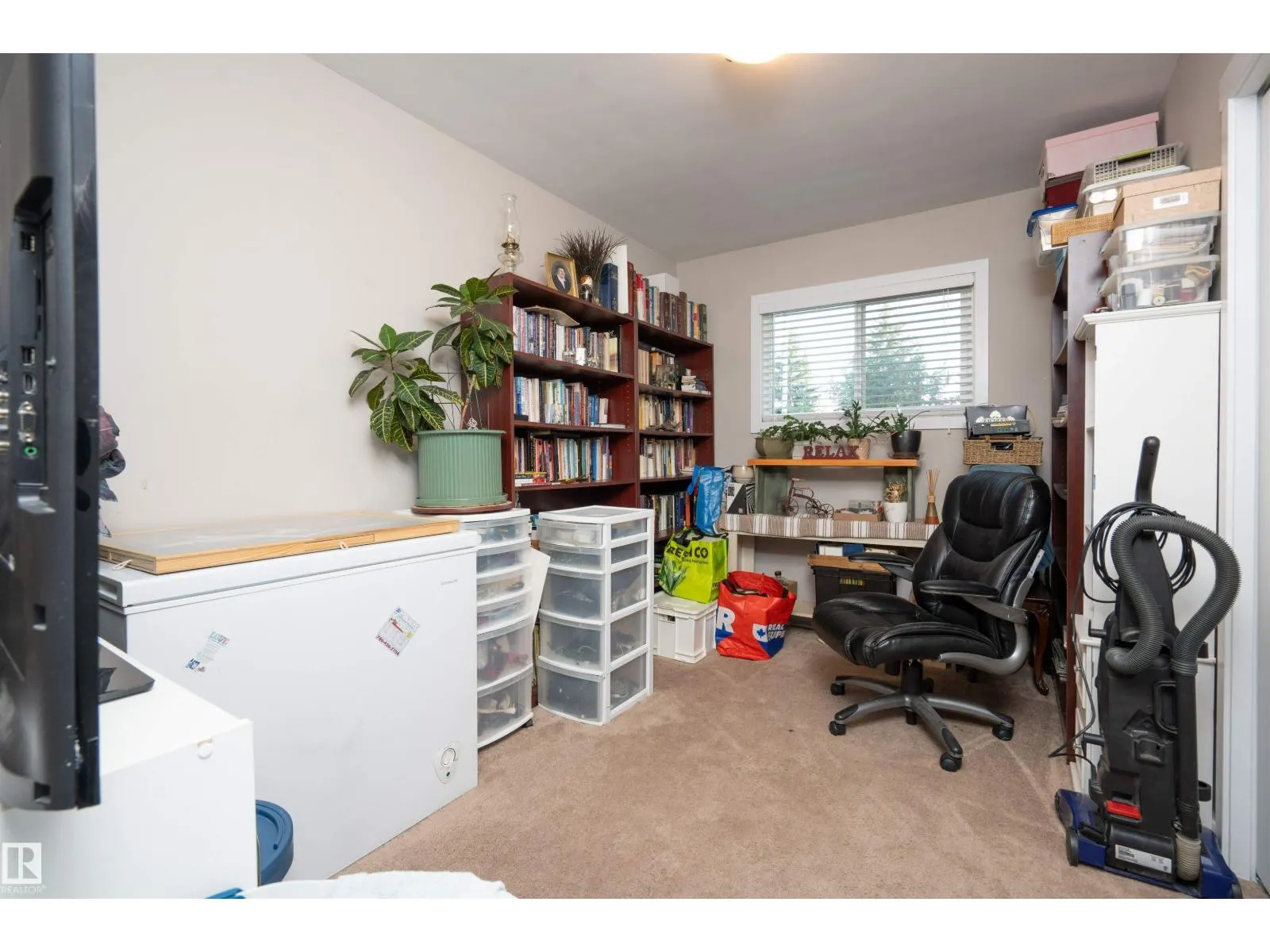 10324 136 AV NW